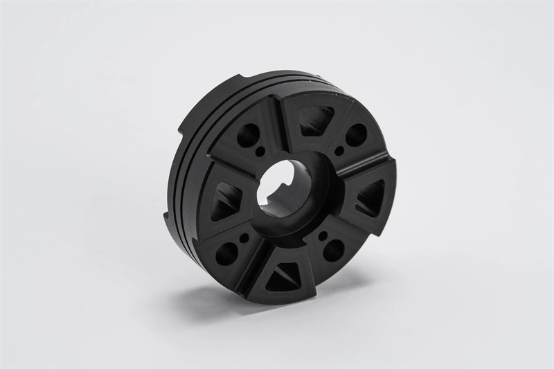 Fabrication avec polyacétal contre Delrin